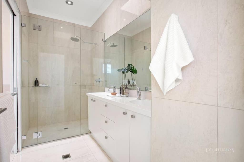Quay Largo: Riverside Haven Noosaville Εξωτερικό φωτογραφία